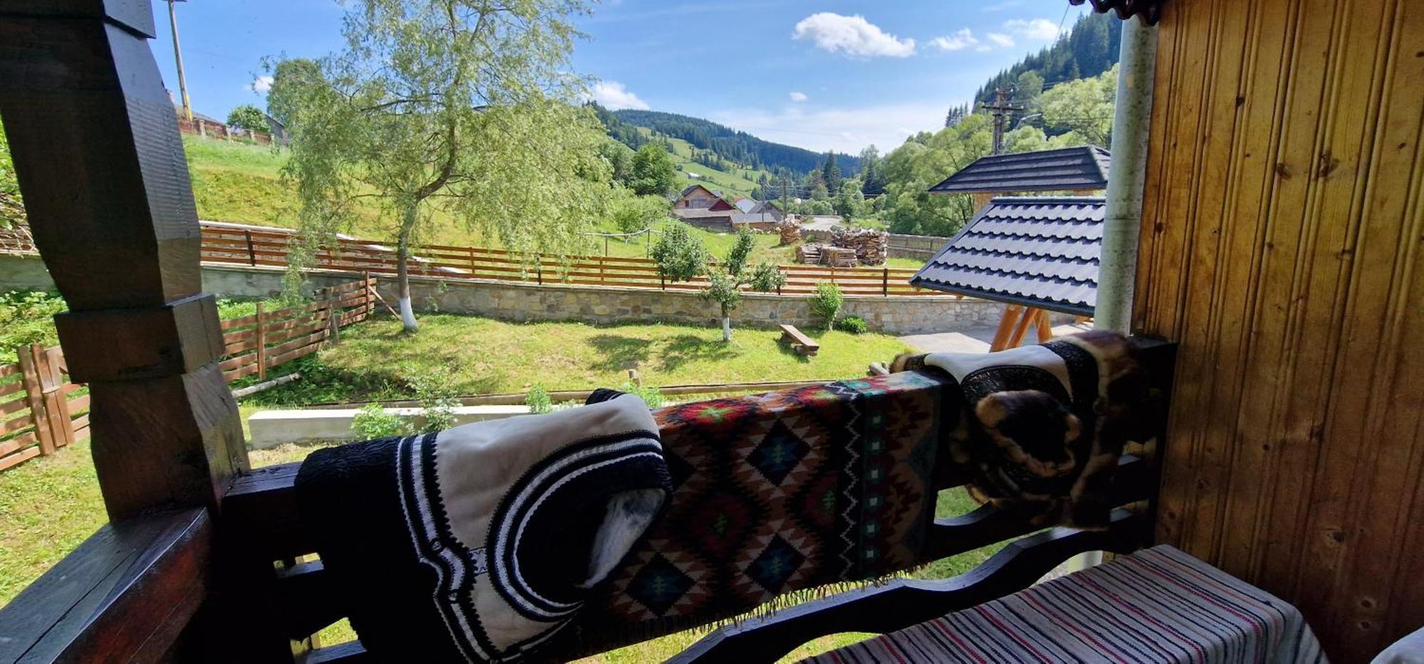 Hotel Casa Agroturistica Tarancuta Din Vatra Moldoviţei Esterno foto