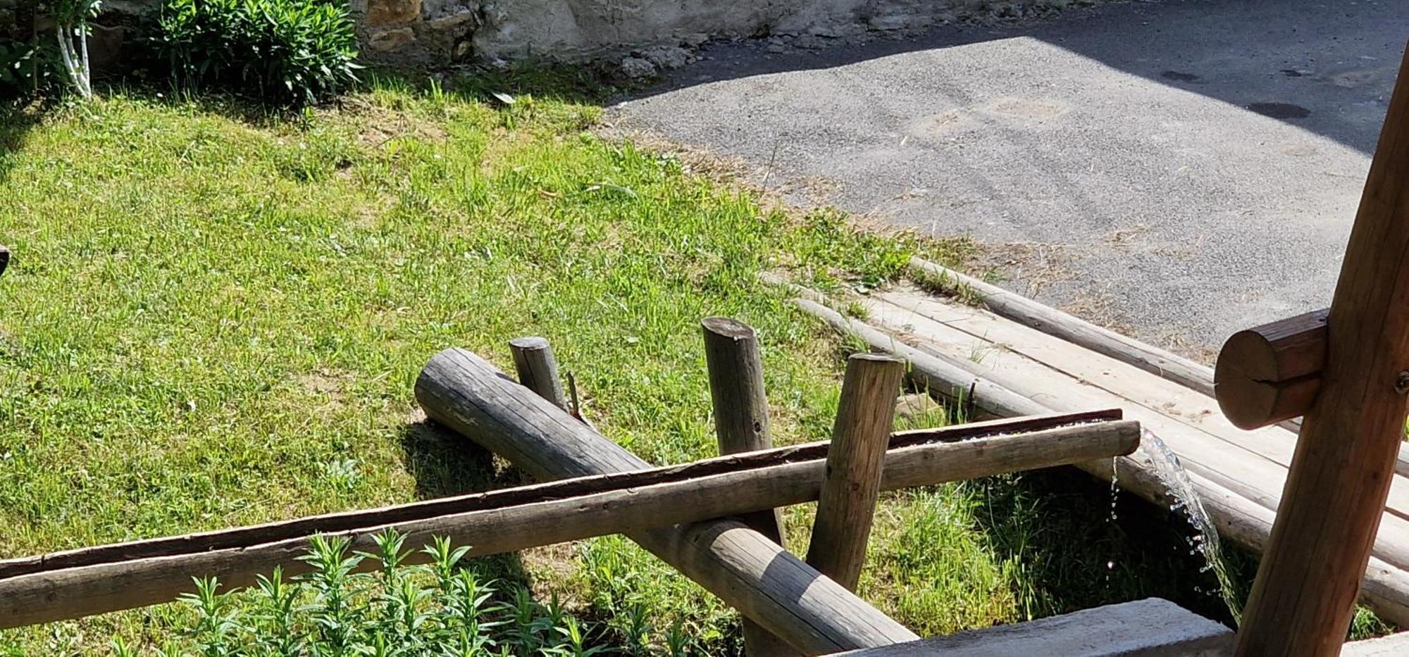 Hotel Casa Agroturistica Tarancuta Din Vatra Moldoviţei Esterno foto